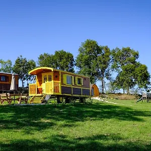 Les Roulottes De La Ferme Des Chanaux Saint-Julien-d'Ance